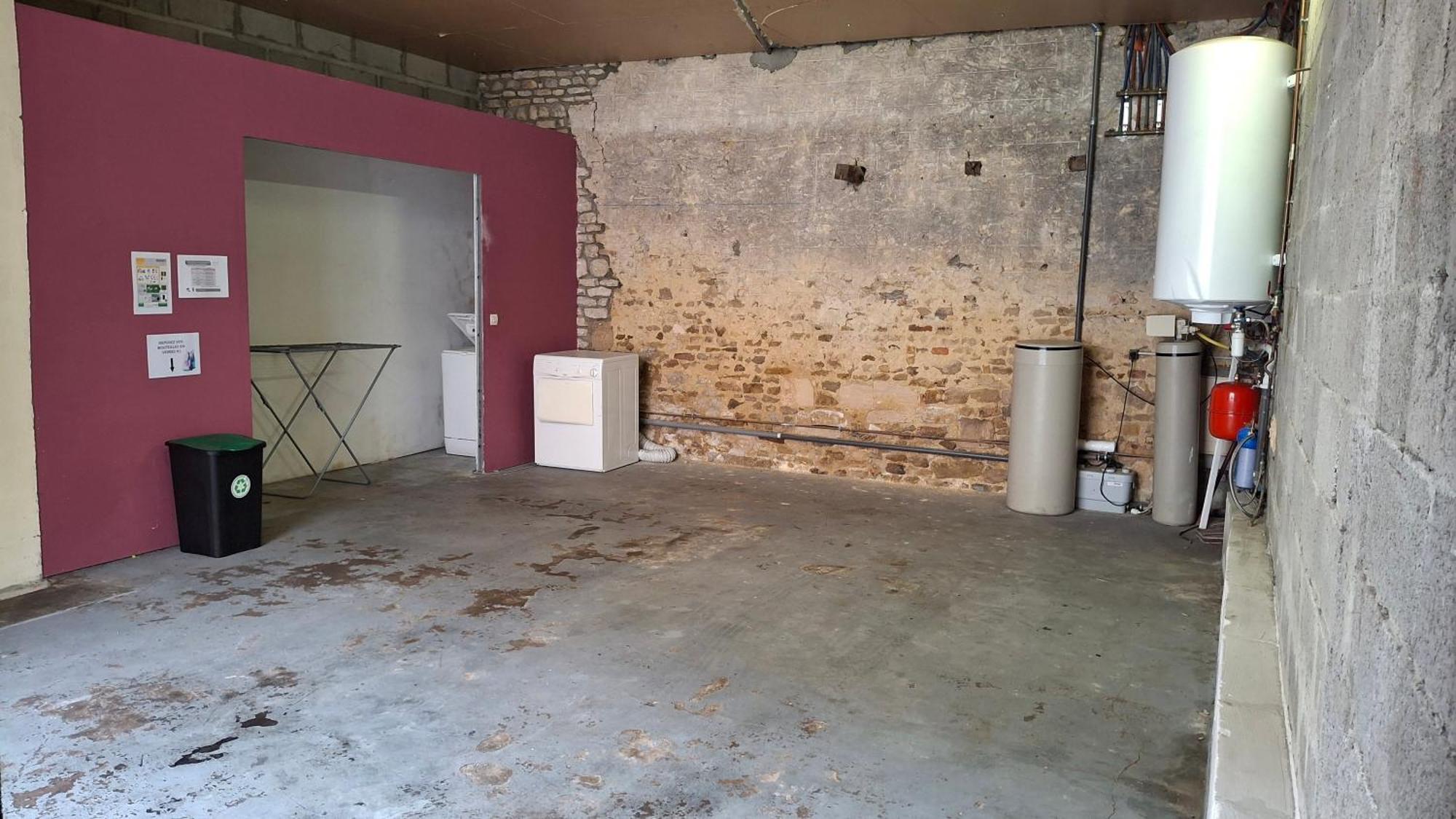 Gite A Sees Avec Garage Prive En Centre Ville Exterior foto